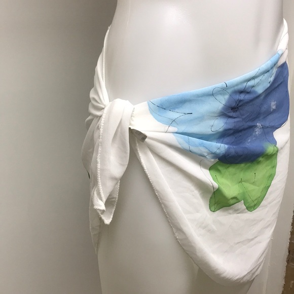 Brazilian beach cover up - Picture 3 of 6